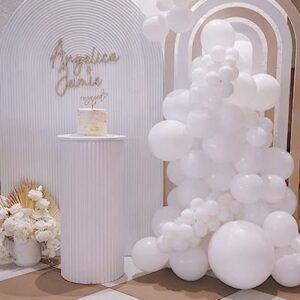 Bezente White Balloons 18 Inch - 30 Pack Large Thick White Balloons Big Round White Latex Balloons for Wedding Baby Shower Anniversary Birthday Party Decorations