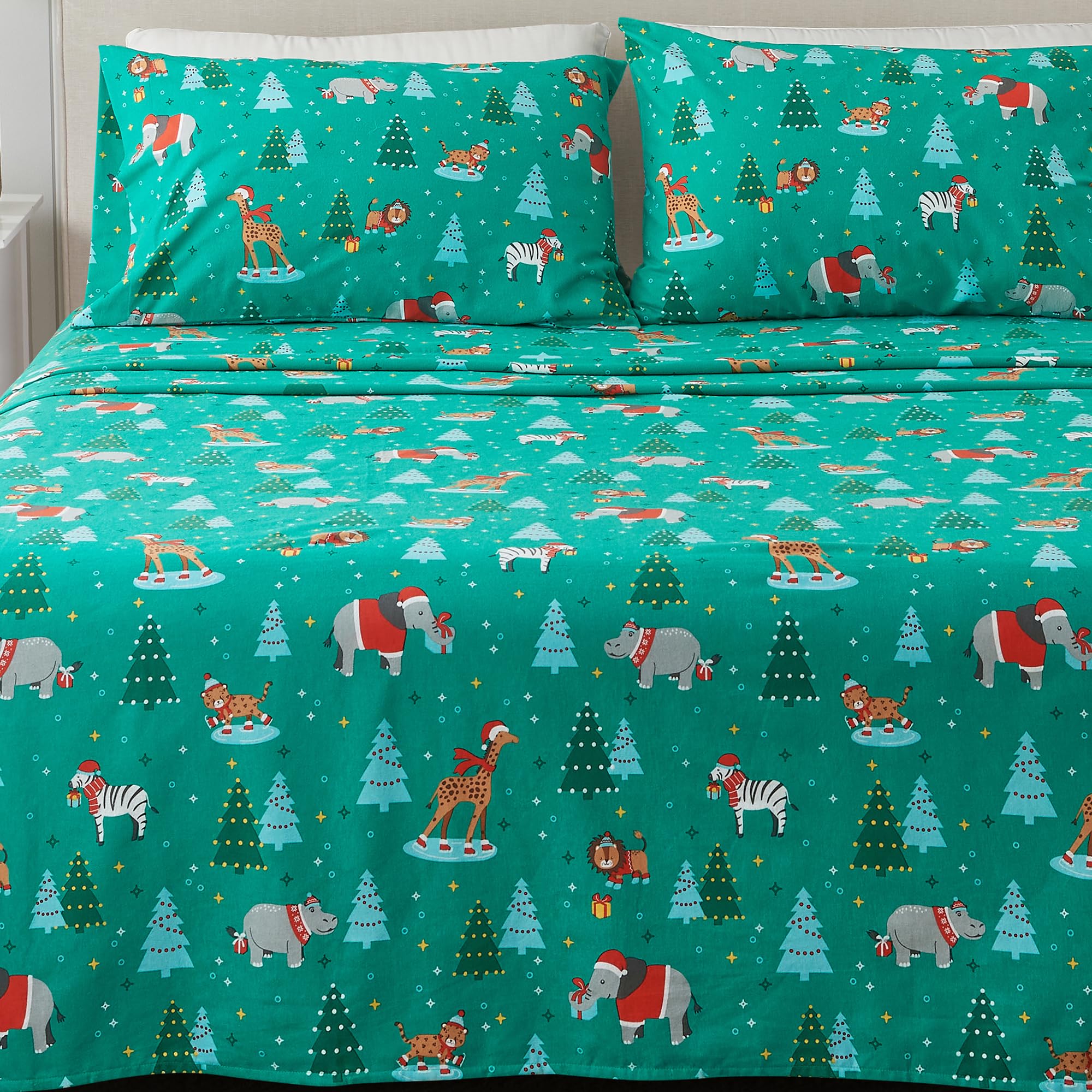 Great Bay Home 3 Piece 100% Turkish Cotton Twin Christmas Flannel Sheet Set | Kids Holiday Printed Bedding Sheets & Pillowcases | Double-Brushed Flannel Bed Sheets (Twin, Safari Animal Christmas)