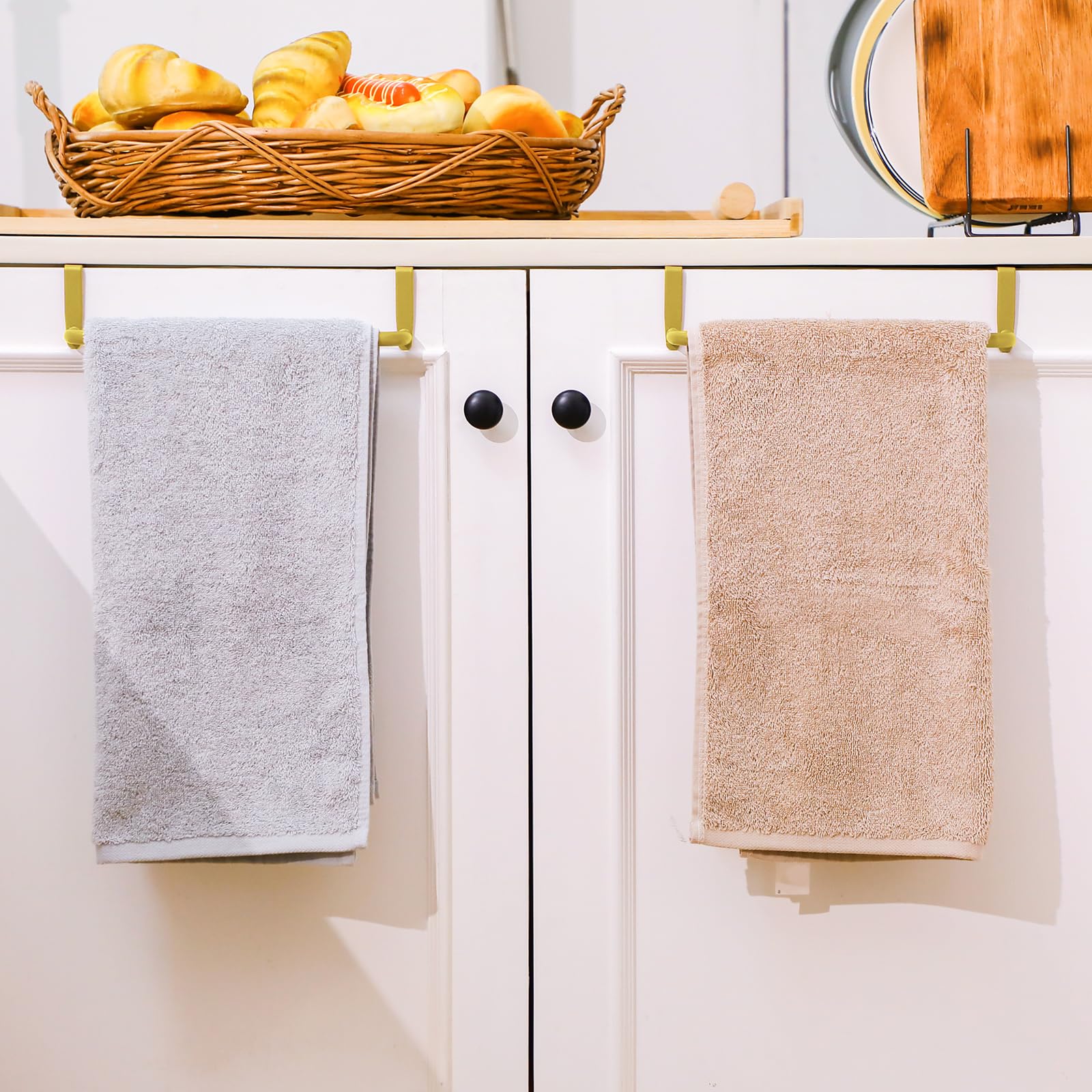 2 Pieces Metal Towel Bar Kitchen Cabinet Towel Rack Strong Steel Towel Bar Rack for Hanging on Inside or Outside of Doors, Home Kitchen Bathroom, Hand Towels, Dish Towels and Tea Towels (Gold)