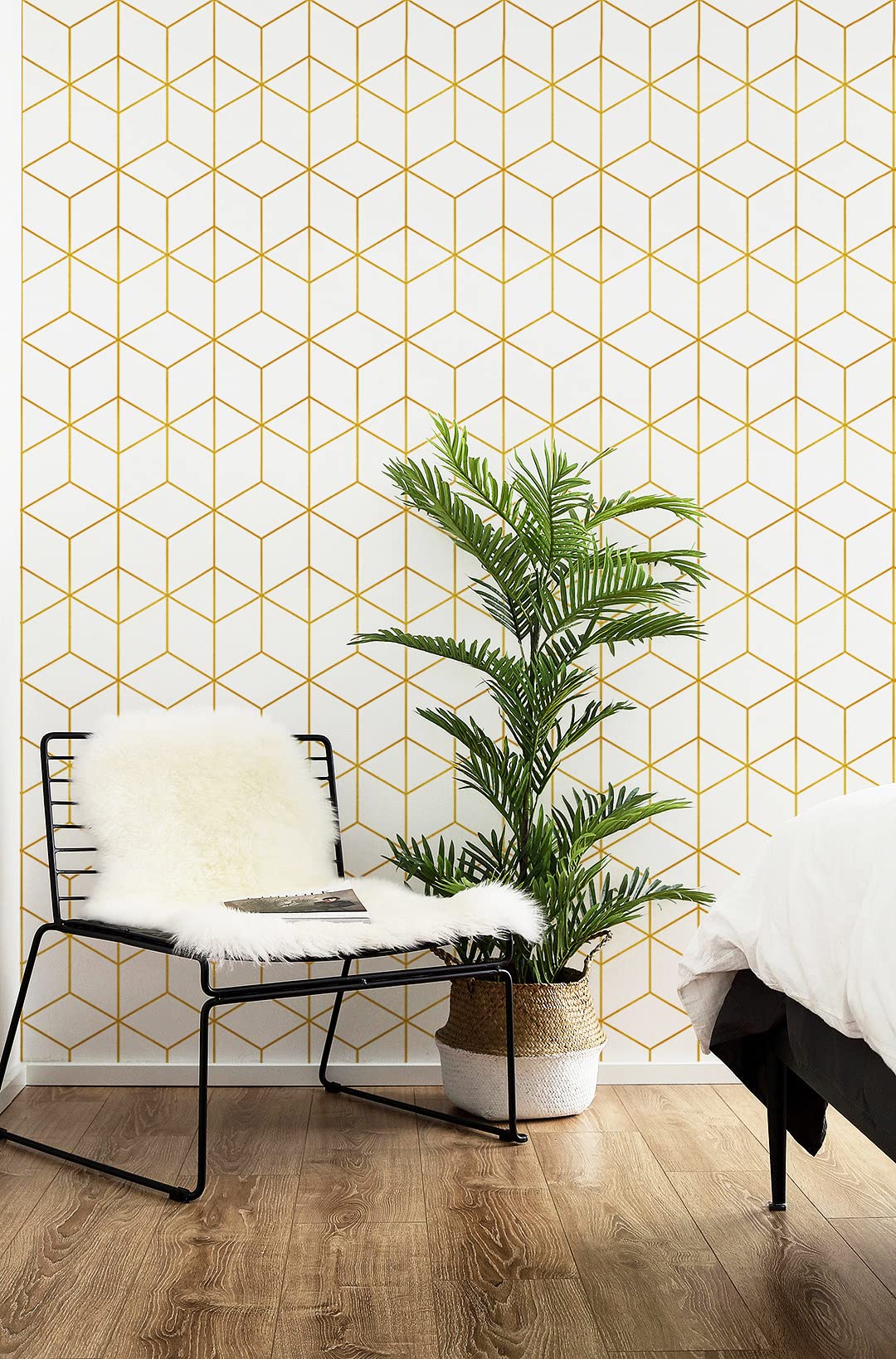 Peel and Stick Wallpaper Gold and White Contact Paper Geometric Wallpaper Self Adhesive Removable Wallpaper for Walls Covering Vinyl Rolls 118"x17.7"