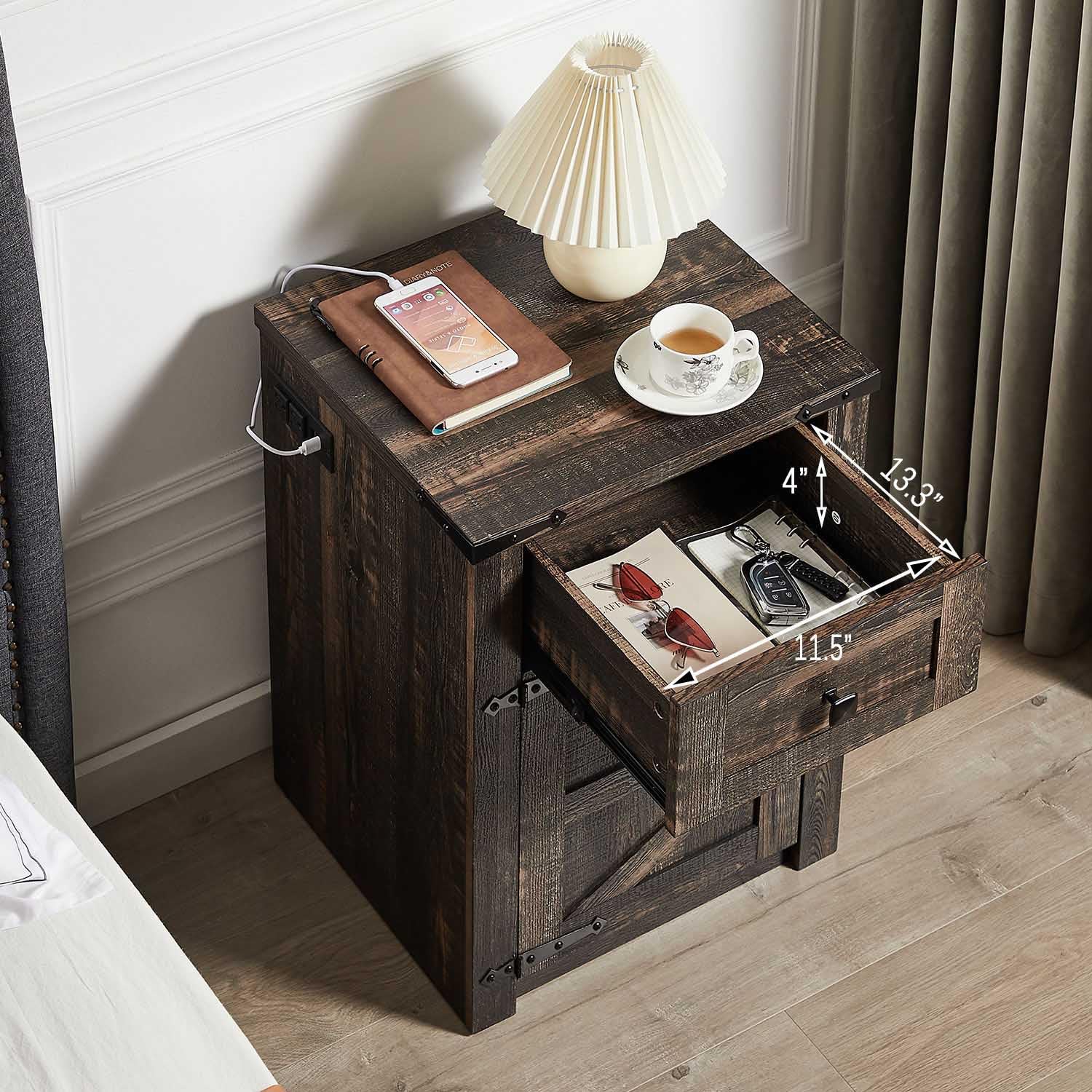 SOOWERY Nightstands Set of 2, Nightstand with Charging Station, Farmhouse End Table with Barn Door and Drawer, Rustic Wood Sofa Side Table for Bedroom, Living Room, Dark Rustic Oak