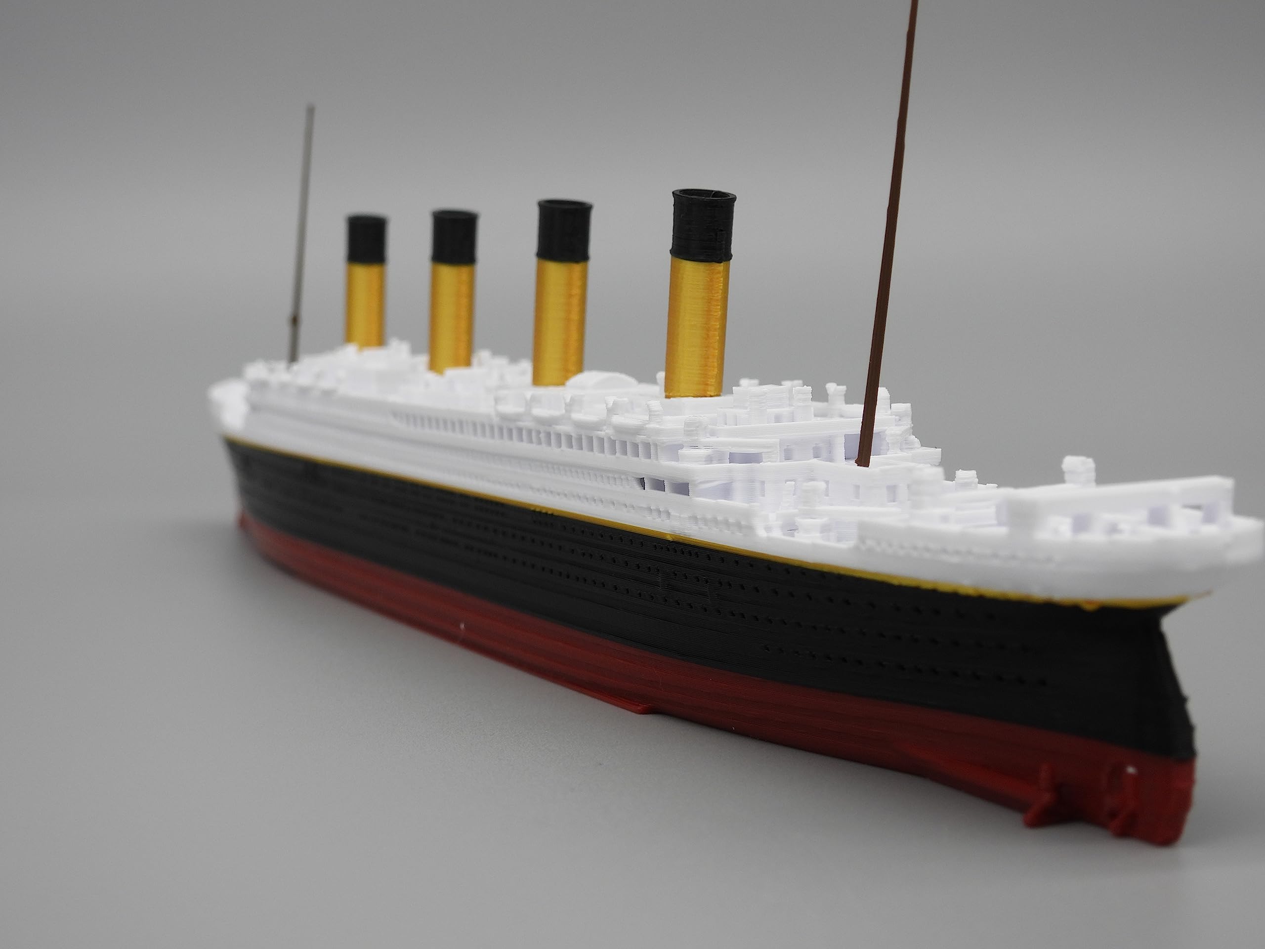 TheRoller3d RMS Titanic Model Ship 1 Ft Long Assembled, Historically Accurate Titanic Replicas