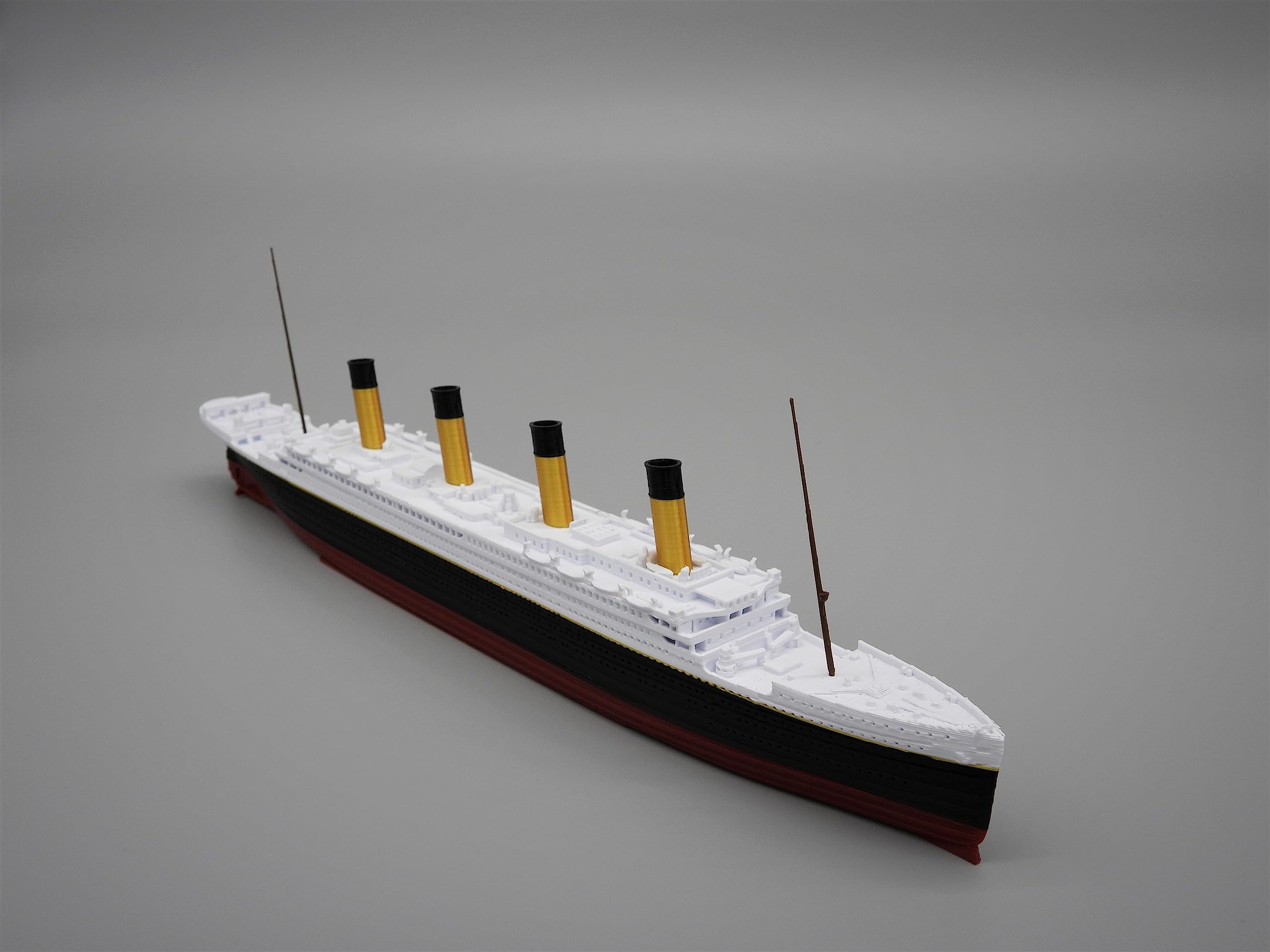 TheRoller3d RMS Titanic Model Ship 1 Ft Long Assembled, Historically Accurate Titanic Replicas