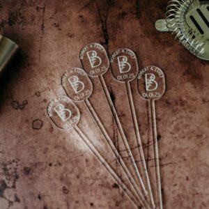 Set of 50 Custom Oval Floral Personalized Stirrers, Modern Stirrer For Birthday Party, Wedding Drink Charms, Drink Names, Cocktail Tags, Couple Names,Gold Acrylic Swizzle