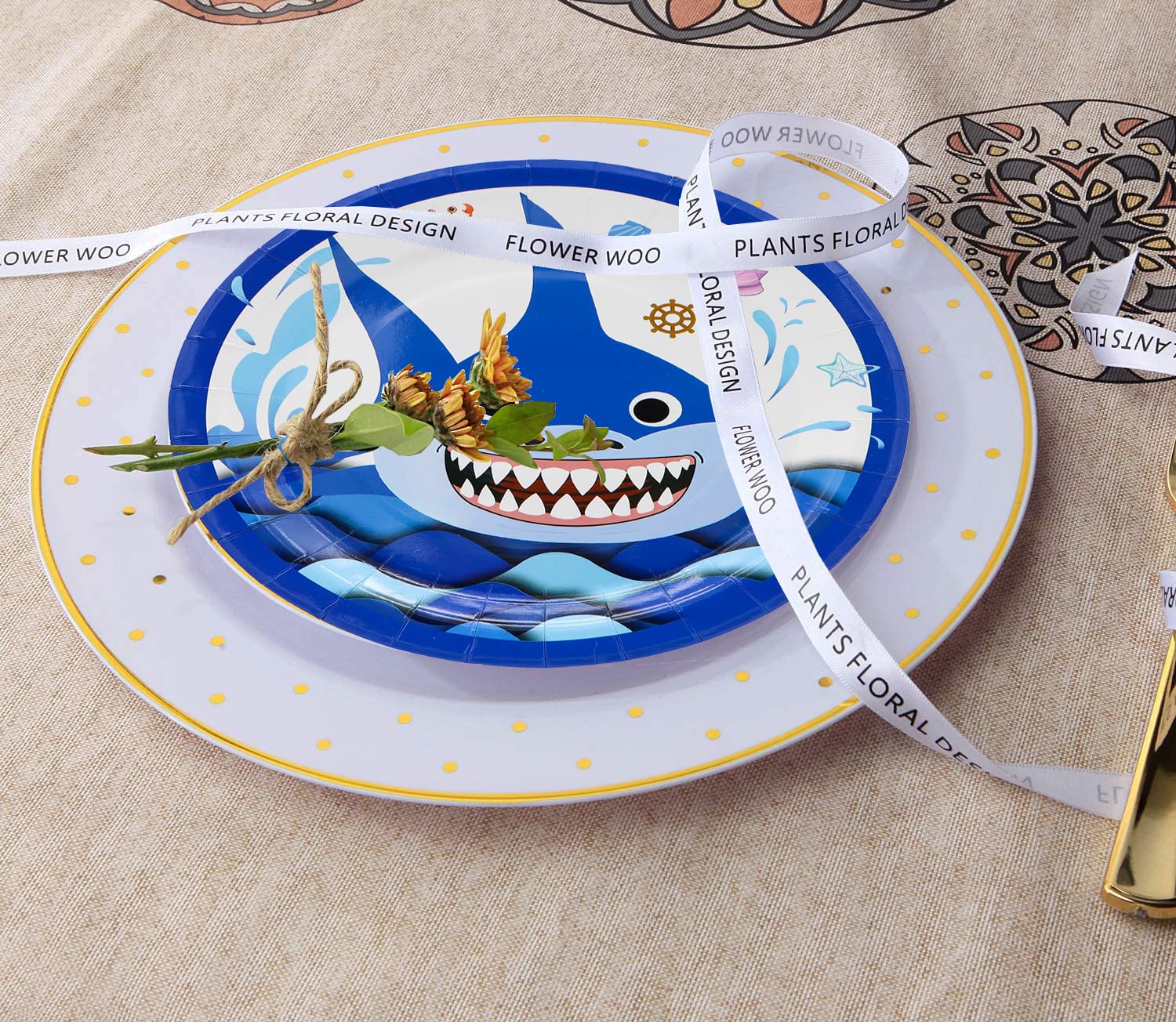 40Pcs Shark Party Supplies Blue Ocean Shark Paper Plates Blue Ocean Tableware Set 7"Ocean Animal Shark Dessert Plates for Under the Sea Themed Boy Baby Shower Blue Ocean Shark Party Decoration(Shark)