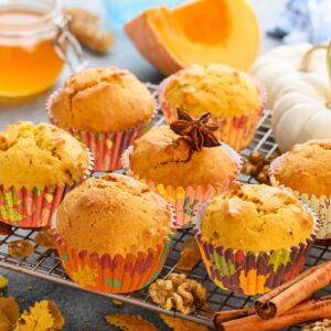 Whaline 600Pcs Fall Thanksgiving Cupcake Liners Maple Leaf Pumpkin Acorn Baking Cups Autumn Muffin Baking Liners for Birthday Party Fall Themed Party Supply Decor