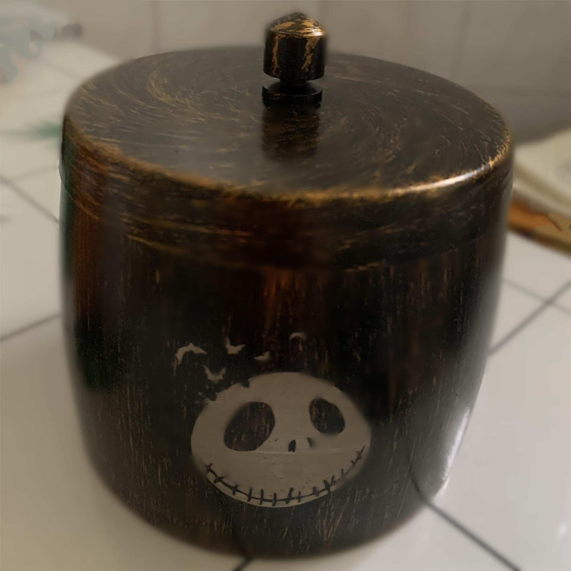 Jack Skellington Ashtray for Car Mini Trash Can w/Lid, Halloween Nightmare Before Christmas Tiny Garbage Bin for Office Countertop,Desk Tabletop, Car Garbage Cans Automotive Ashtrays