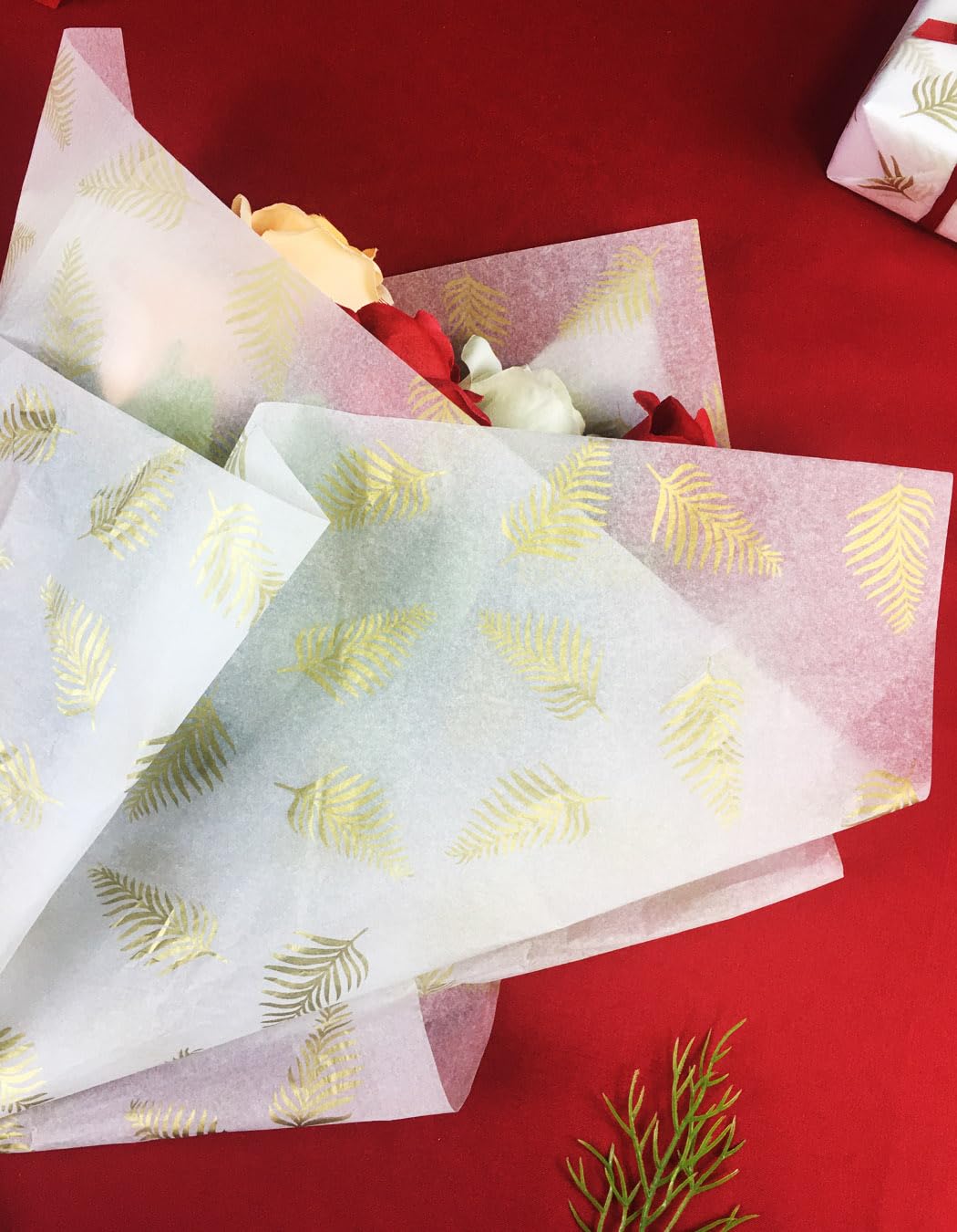 Bzumoot 50 Sheets Tissue Paper for Gift Bags 20 * 28 inches Gift Wrapping Paper for Gift Bags Gold Leaf Wrapping Gift Paper for Christmas Birthday Party Wedding Holiday Decorations DIY Craft