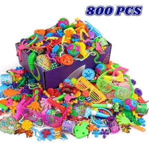 Amy&Benton 800PCS Classroom Treasure Box Prizes Kids Birthday Party Favors Goody Bag Fillers Kid Carnival Prizes Box Toys Assortment Treasure Chest Toys Assorted Pinata Filler