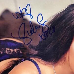 VIDA GUERRA Signed Autographed 8x10 PHOTO Compton's Finest JSA Certified Authentic AH96166