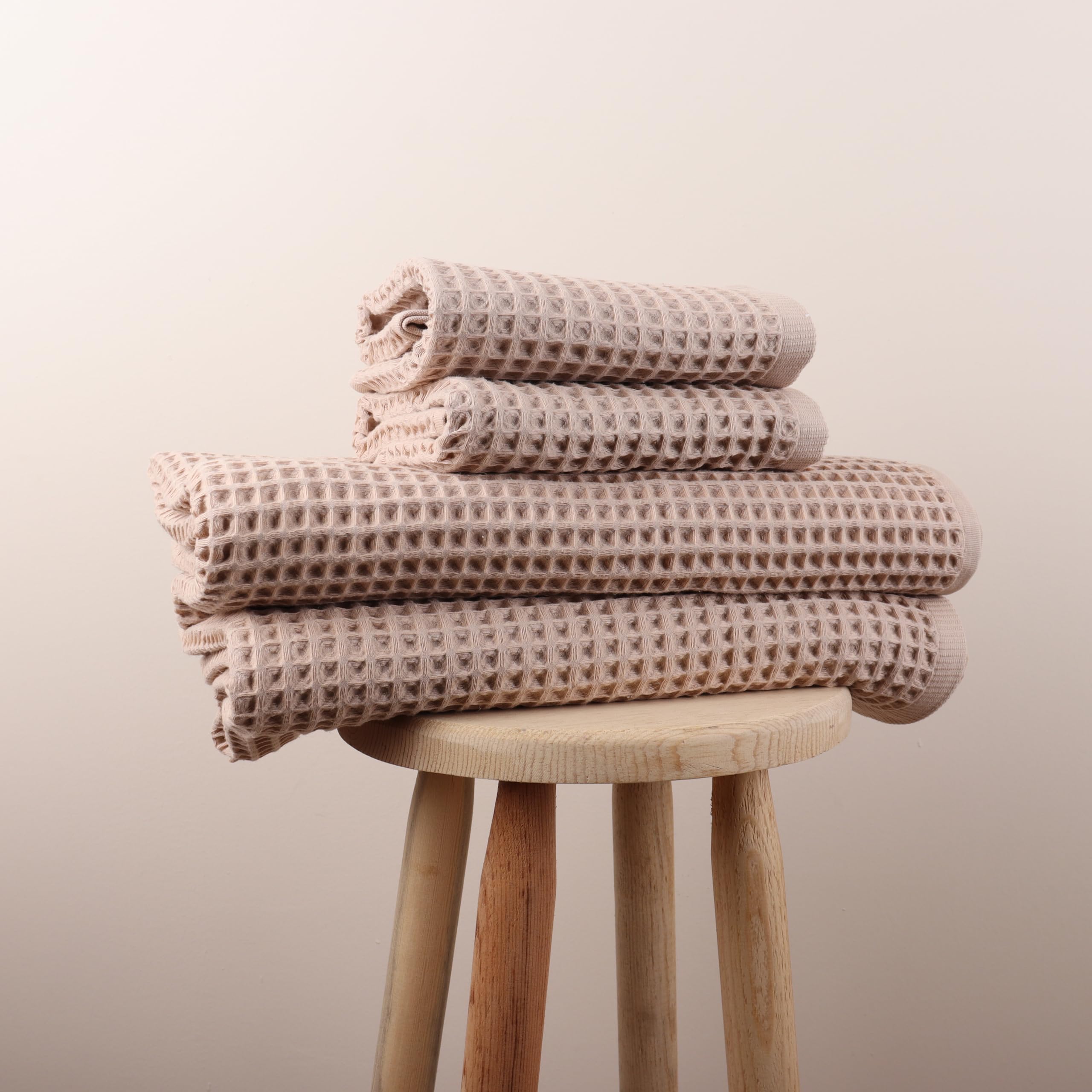 Püskül - 4 Pieces Waffle Towel Sets for Bathroom, Premium Organic Turkish Cotton 2 Hand Towels 2 Bath Towels Set (Beige)