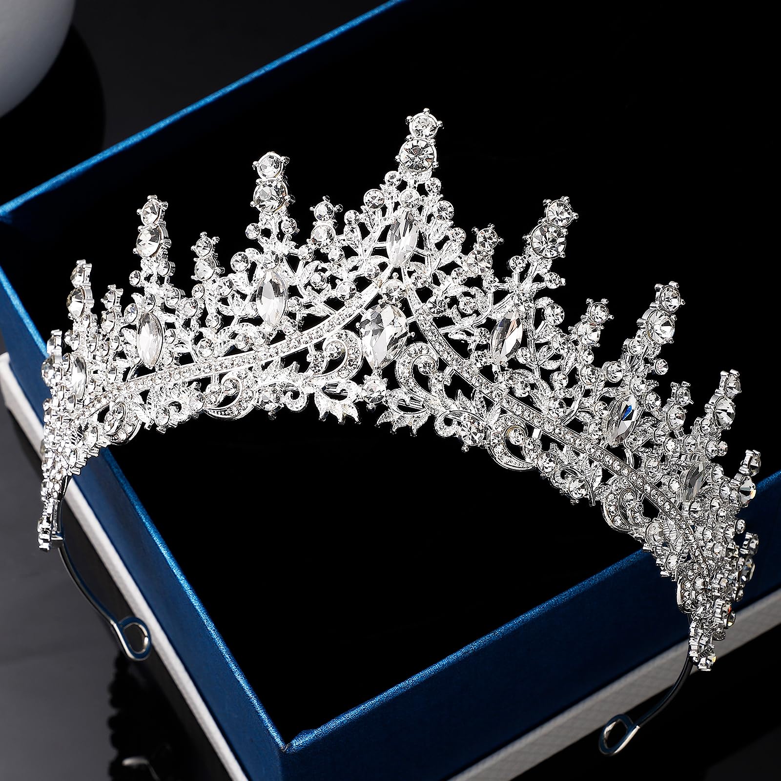 Tiara for Women, Crystal Queen Crowns, Rhinestone Princess Tiaras, Royal Hair Accessories Perfect for Birthday Decorations, Wedding Brides, and Halloween Cosplay (Silver)