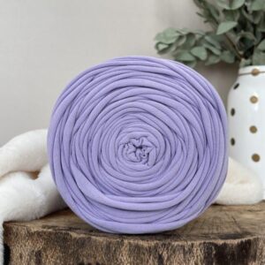 AMORINO FIOS t Shirt Yarn Premium - Crochet & Knitting, Easy Crocheting for Beginners, Thick 3,6cm, Tshirt Yarn for Crafts, Polyester Yarn, knotless, Macrame t-Shirt Yarn (Color: Lavender).