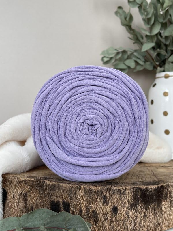 AMORINO FIOS t Shirt Yarn Premium - Crochet & Knitting, Easy Crocheting for Beginners, Thick 3,6cm, Tshirt Yarn for Crafts, Polyester Yarn, knotless, Macrame t-Shirt Yarn (Color: Lavender).