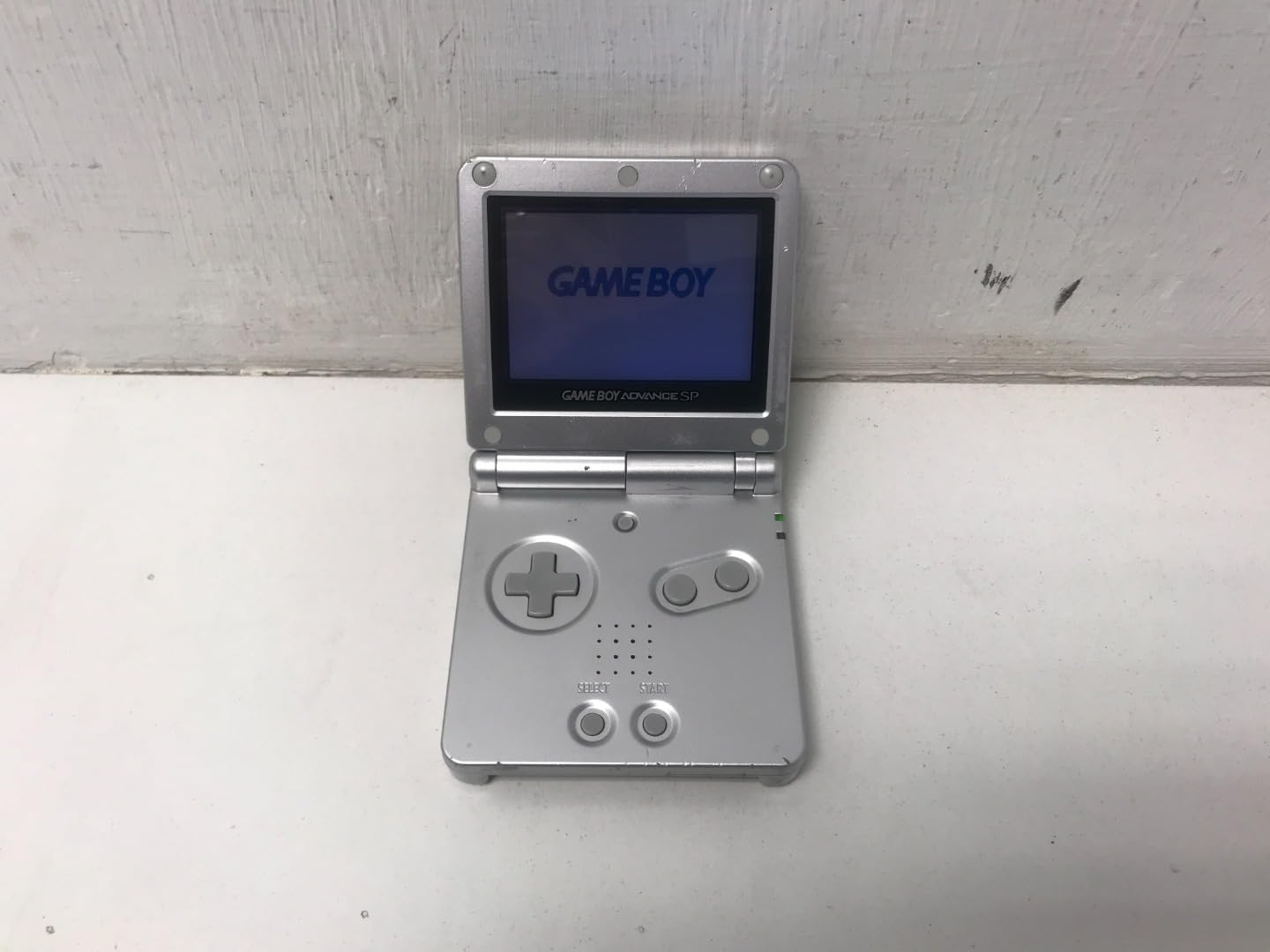 Nintendo Game Boy Advance SP - Platinum