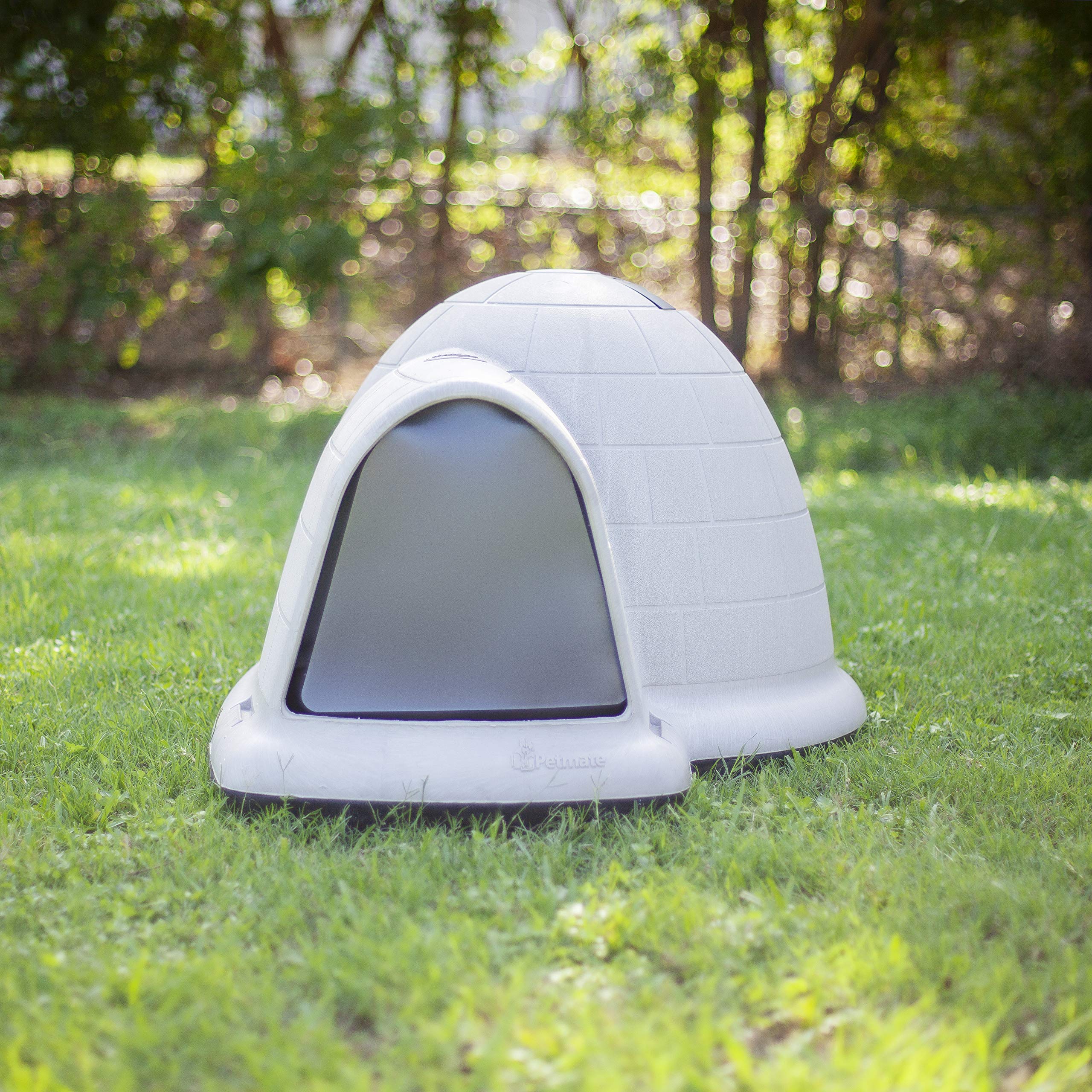 Petmate Indigo Dog House (Igloo Dog House, Made in USA with 90% Recycled Materials, All-Weather Protection Pet Shelter) for Medium Dogs 25 to 50 pounds