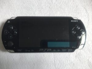 psp「プレイステーション・ポータブル」 (psp-1000) 【メーカー生産終了】