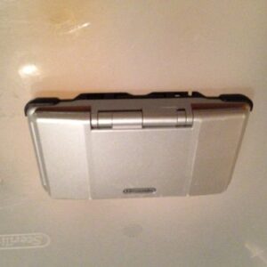 Nintendo DS Titanium