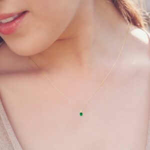 SZUL 4mm Round Emerald Pendant in 14k Yellow Gold