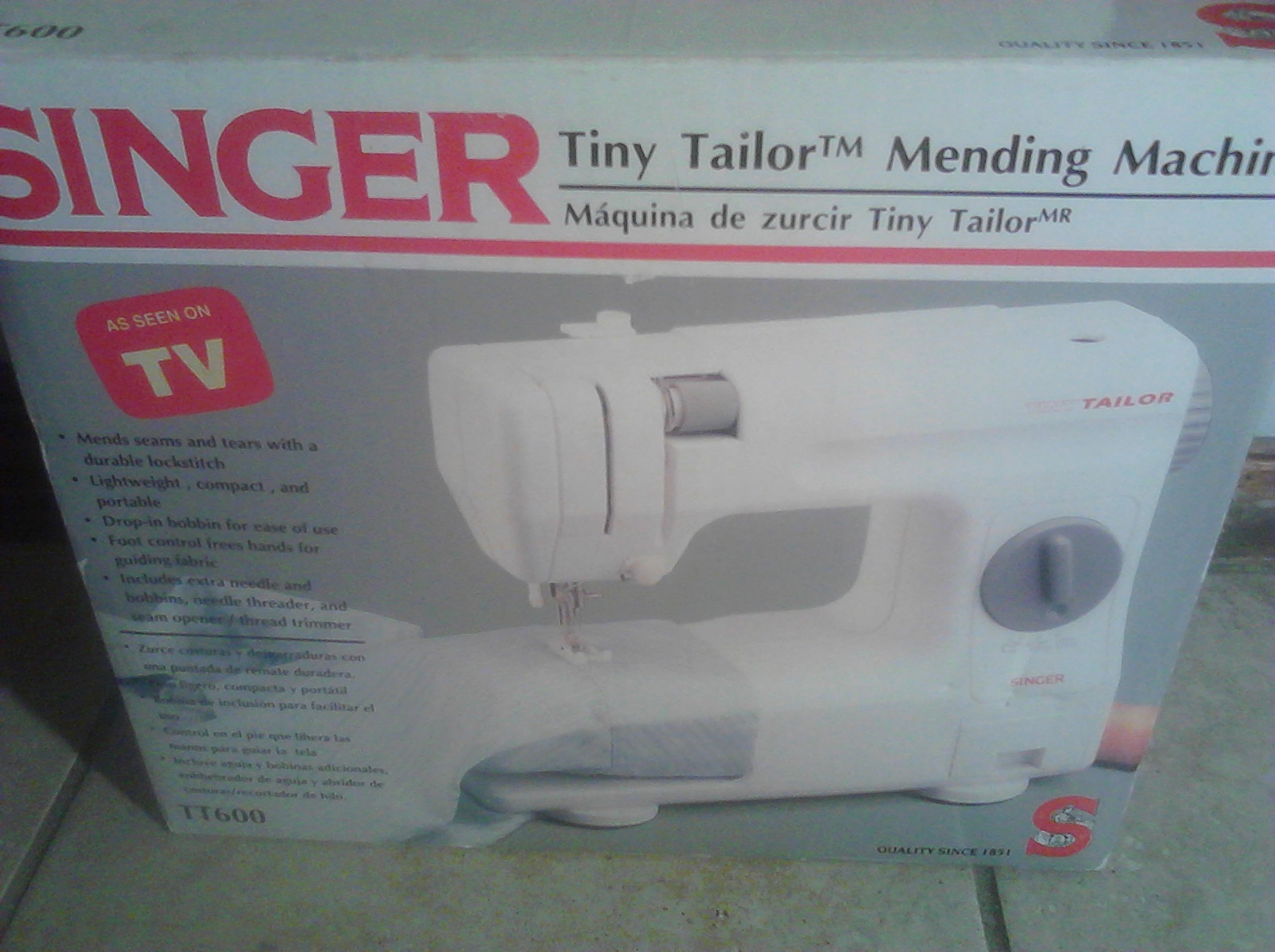 Singer Tiny Tailor Mending Sewing Machine