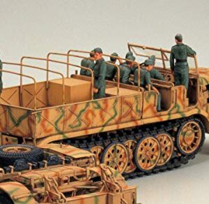 Tamiya 300035246-1:35 WWII special operations vehicle 9 Famo with low-bed trailer