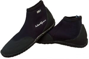 neosport wetsuits premium neoprene 3mm low top pull on boot, black, 4 - water shoes, surfing & diving