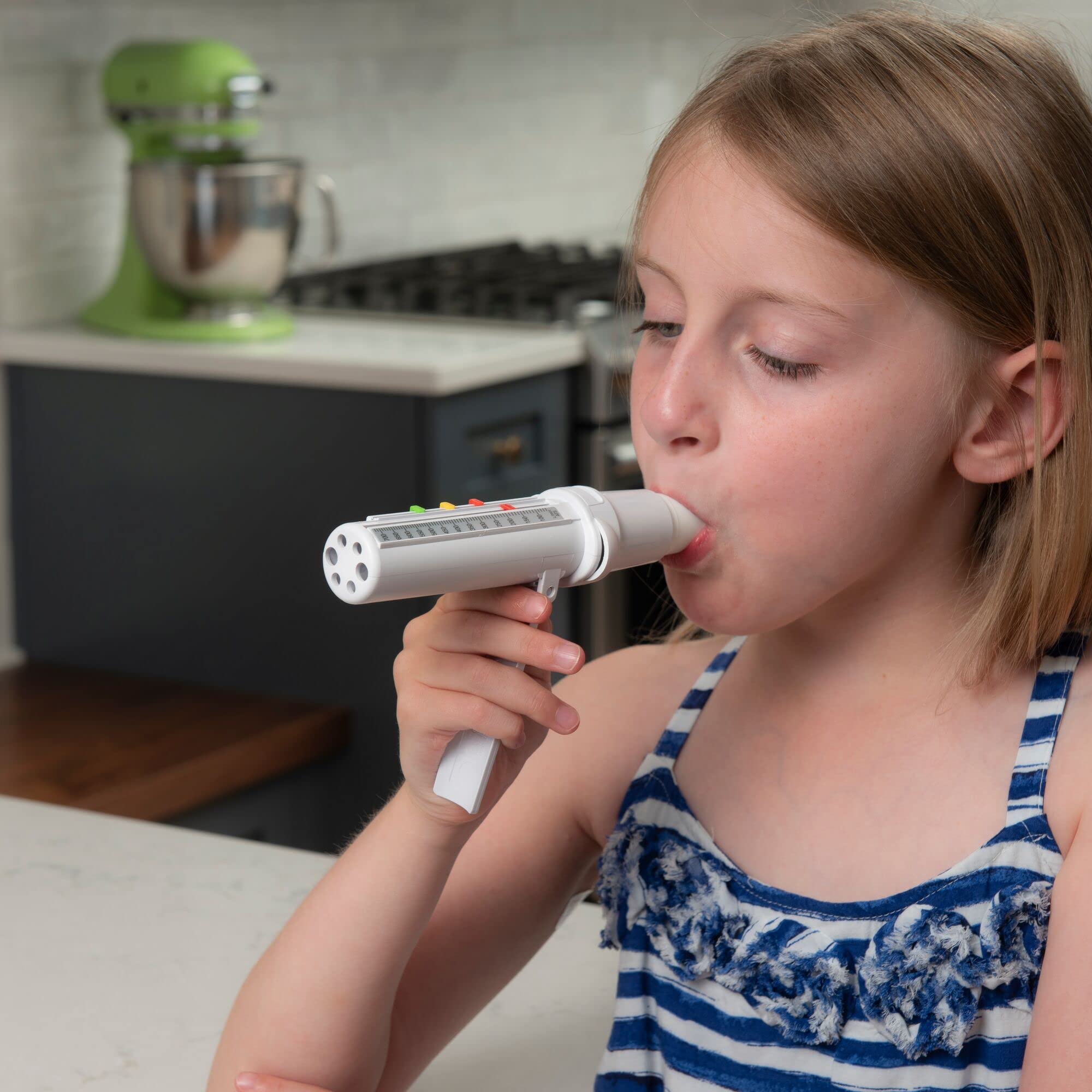 OMRON PeakAir Peak Flow Meter, Measures Changes in Your Lung Air Flow to Assist in the Detection of Asthma Attacks (for Children and Adults)