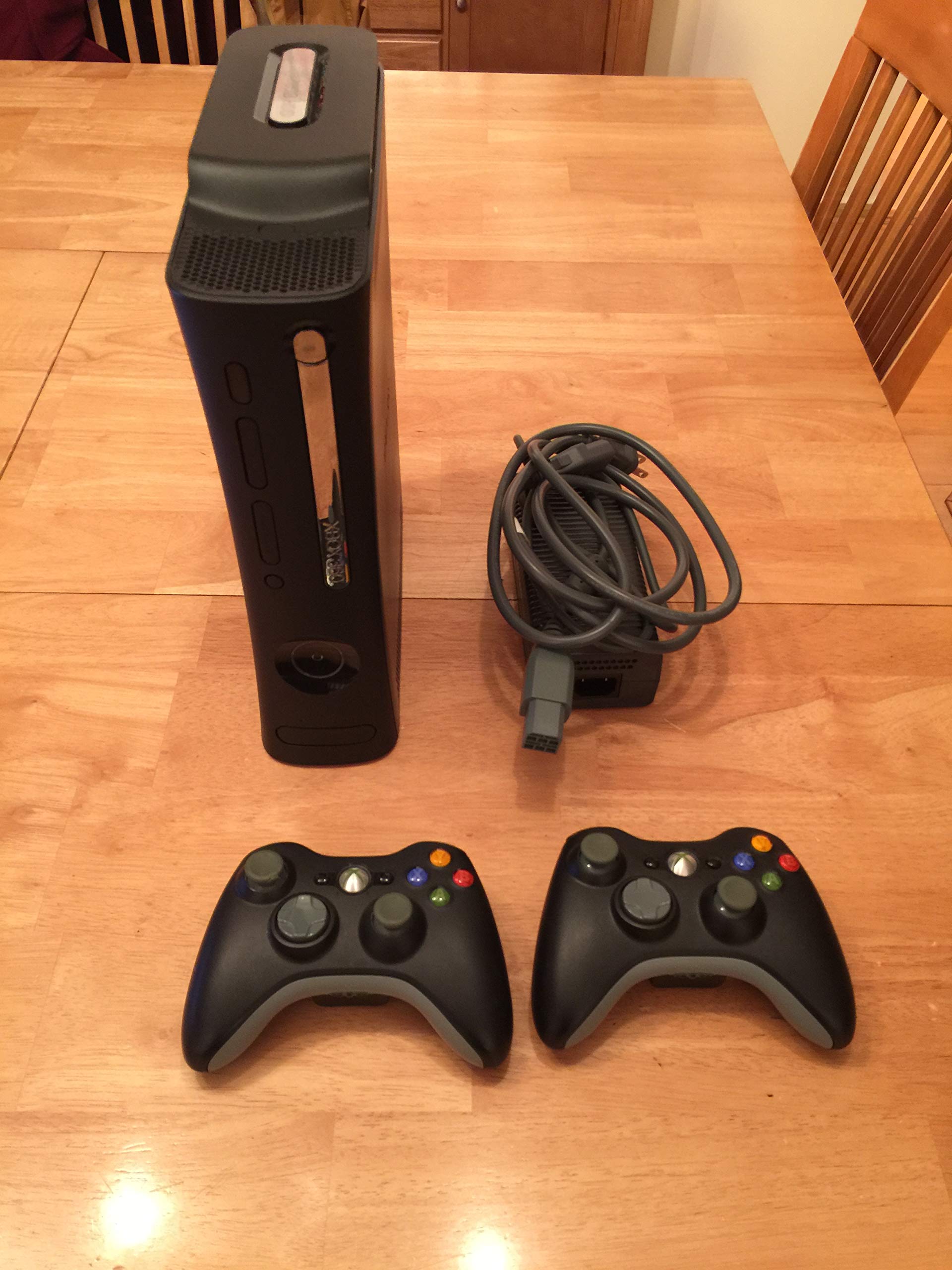 Microsoft Xbox 360 Elite 120GB Console Bundle