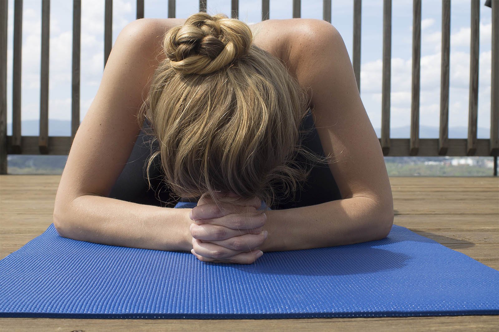 YogaAccessories 1/4" Thick High Density Deluxe Non Slip Exercise Pilates & Yoga Mat (Dark Blue)