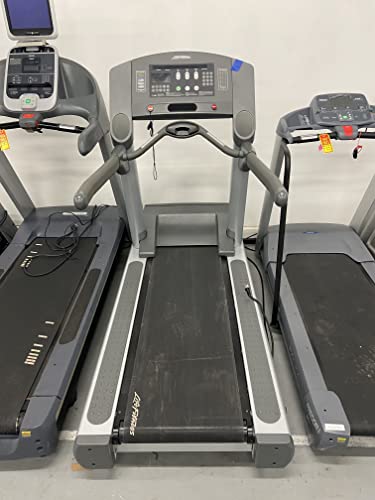 Life Fitness Remanufactured 95Ti Treadmill