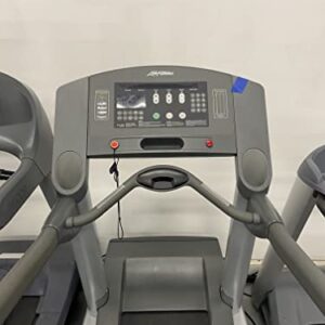 Life Fitness Remanufactured 95Ti Treadmill