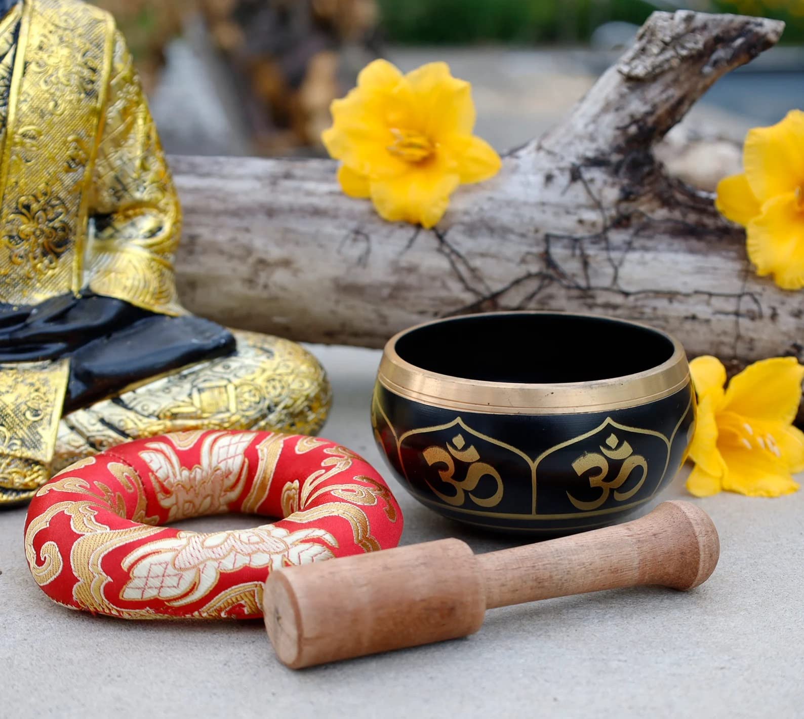 Yoga Meditation Om Peace Singing Bowl/Red Velvet OM Cushion/Wooden Mallet Set