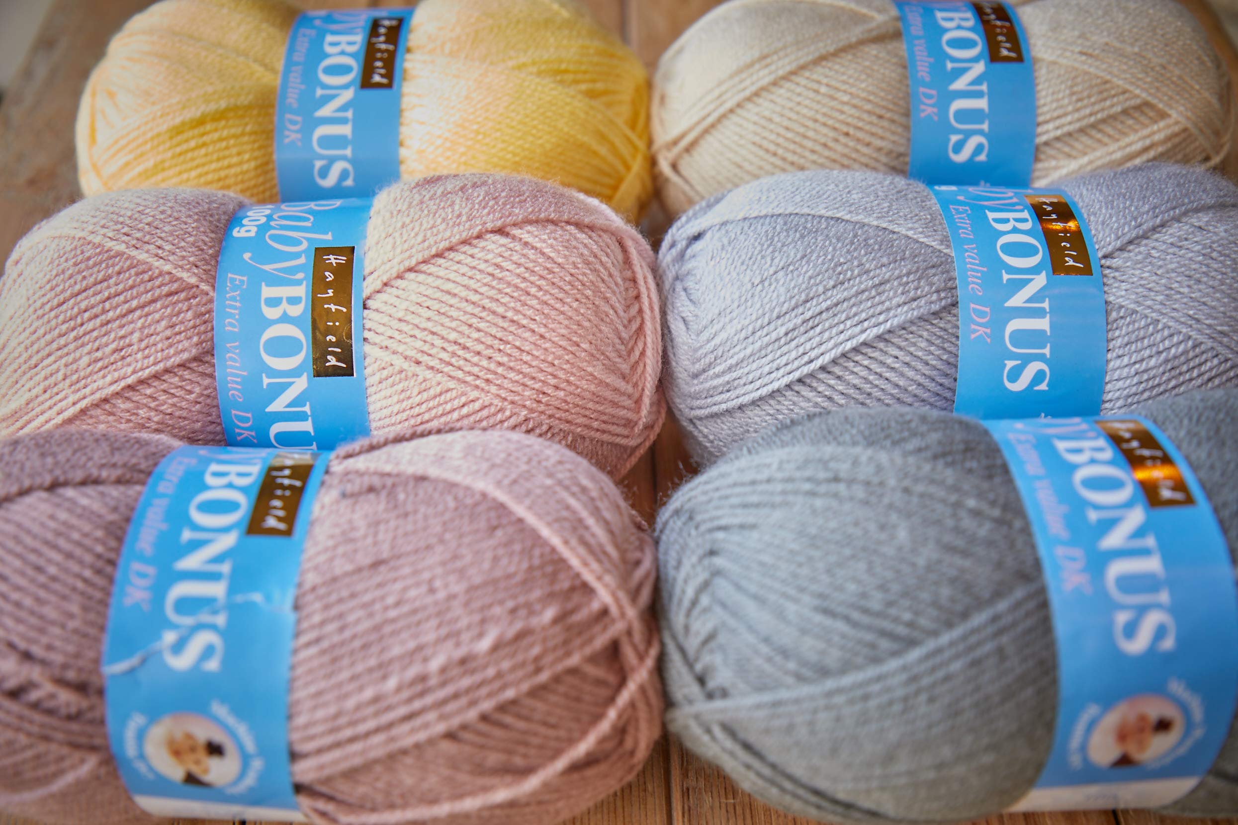 Sirdar Wool Hayfield Bonus DK, 100g, Baby White (856)