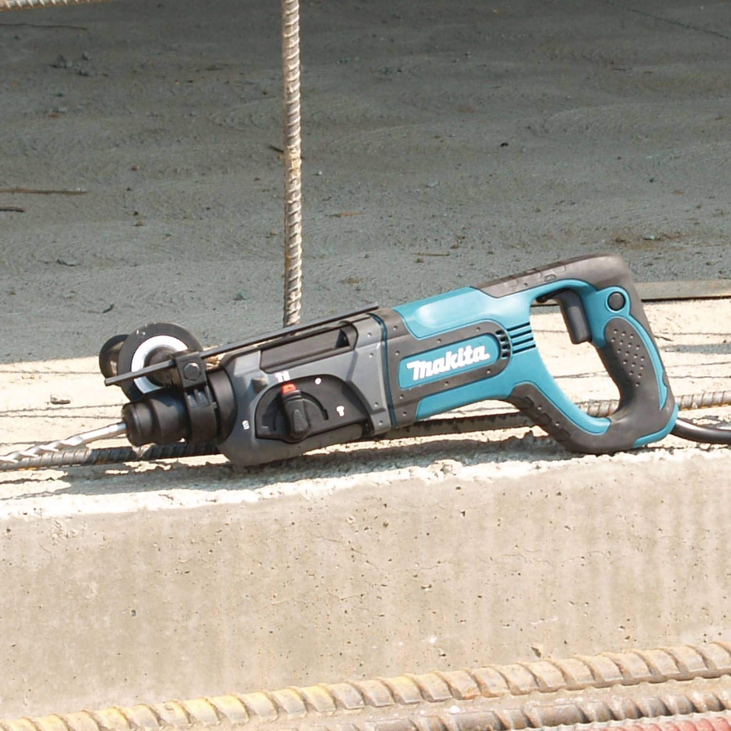 Makita HR2475 1" Rotary Hammer, accepts SDS-PLUS bits (D-handle)