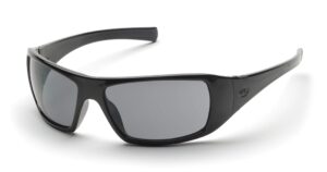 pyramex safety goliath safety eyewear, black frame, gray lens (sb5620d)