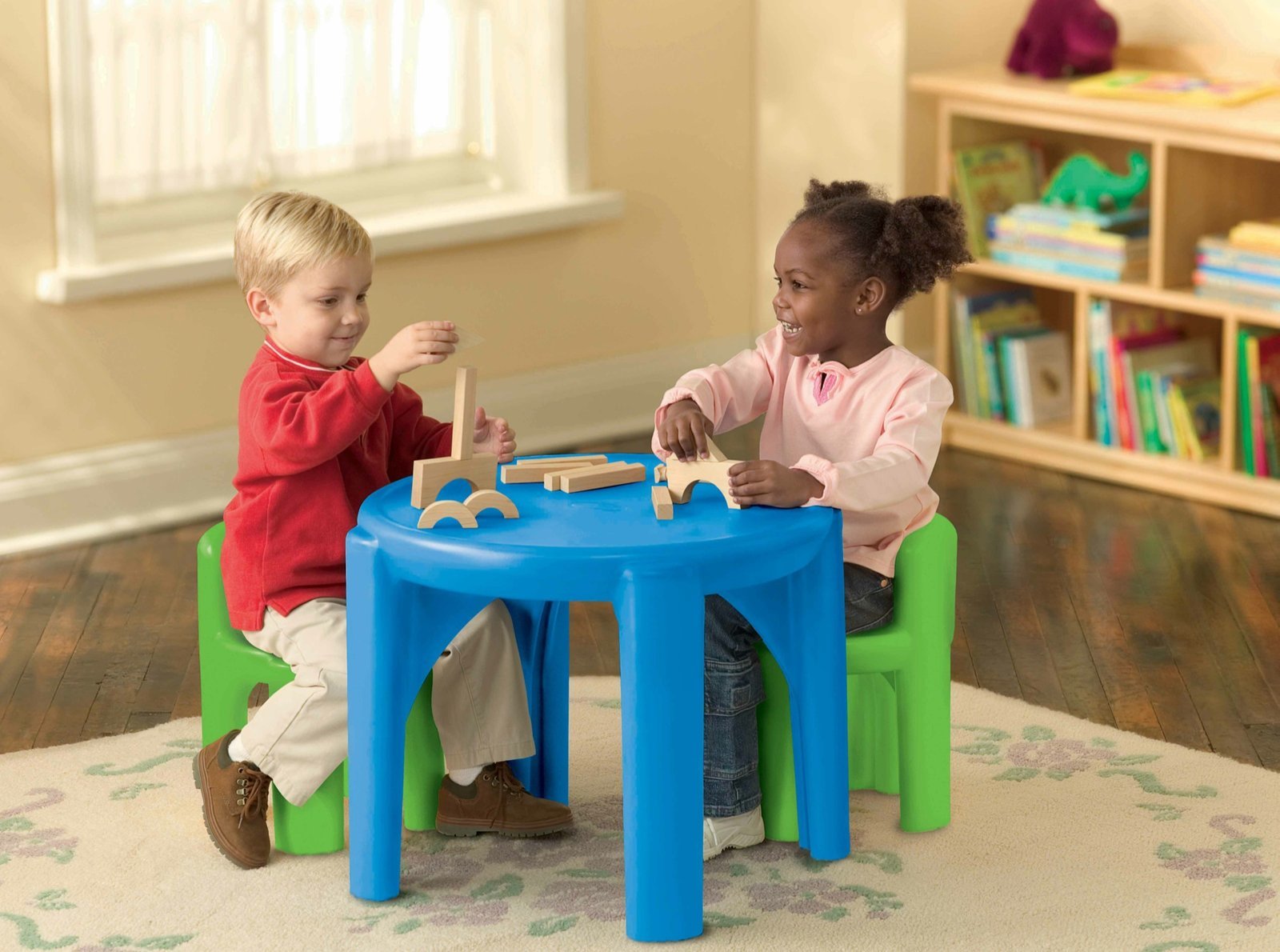 Little Tikes Bright 'n Bold Table & Chairs, Green/Blue, 24 x 24 x 18