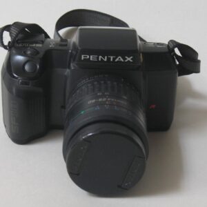 Pentax SF10 kit - Includes: 35mm film camera and Takumar 28-80 lens