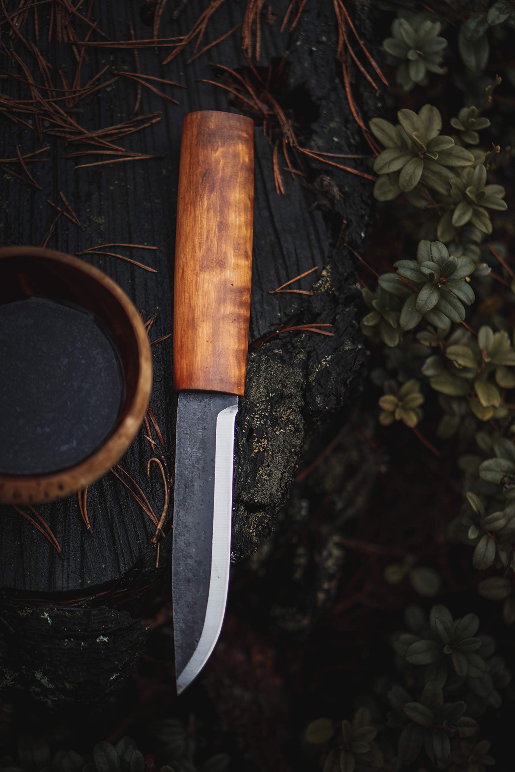 HELLE Knives - Viking - Fixed Blade - Historic Knife - Birch Wood Handle - H3LC Stainless Steel - Stick Tang - Made in Norway