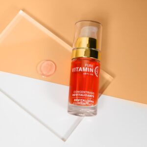 Noche Y Dia Vitamin C Serum for Mature Skin - Made in Spain - Anti Aging Formula Hydrates, Moisturizes, Firms - Targets Sun Spots, Fine Lines, Wrinkles - 30mL (1.02 fl oz)