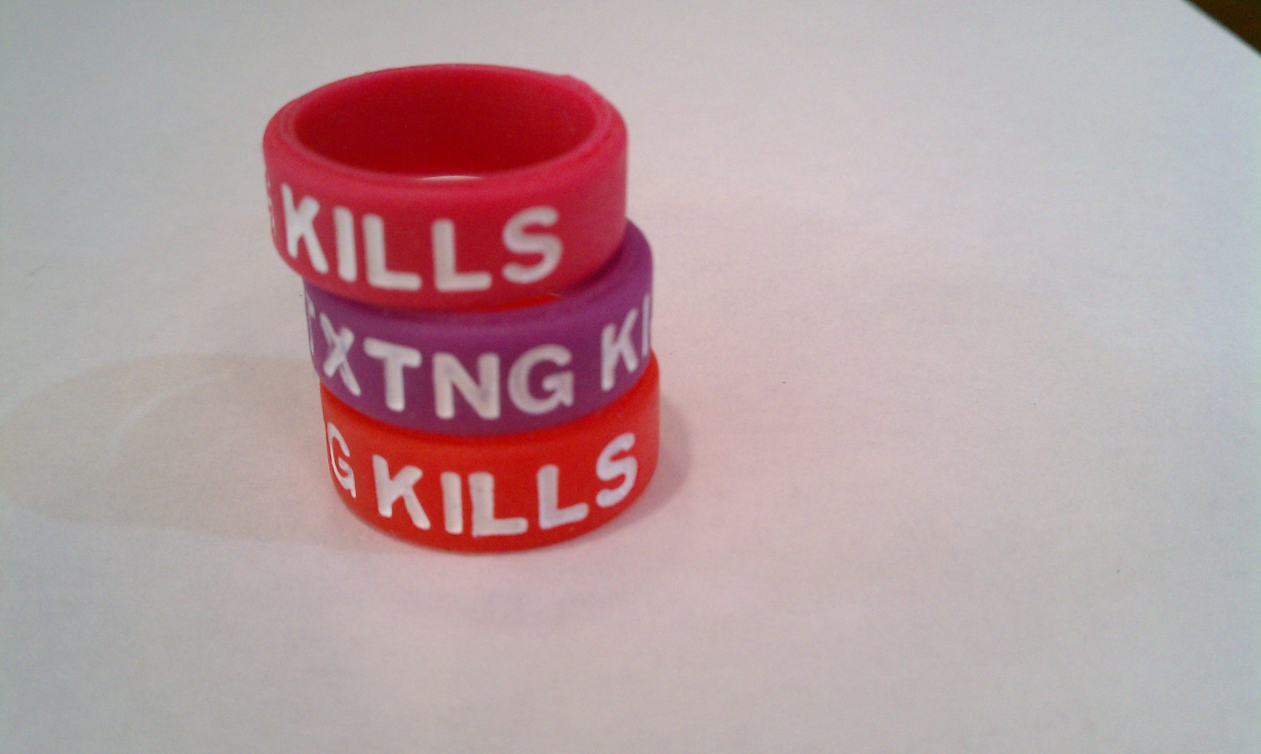 "TXTNG KILLS" Texting Thumb Band Thumb Rings 3 Pack Pink, Purple and Red - One Each