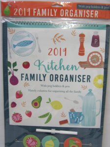 tallon 0026 family calendar with peg hangers & pen