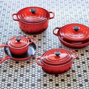 Le Creuset Enameled Cast Iron Signature Oval Dutch Oven, 5 qt. , Flame