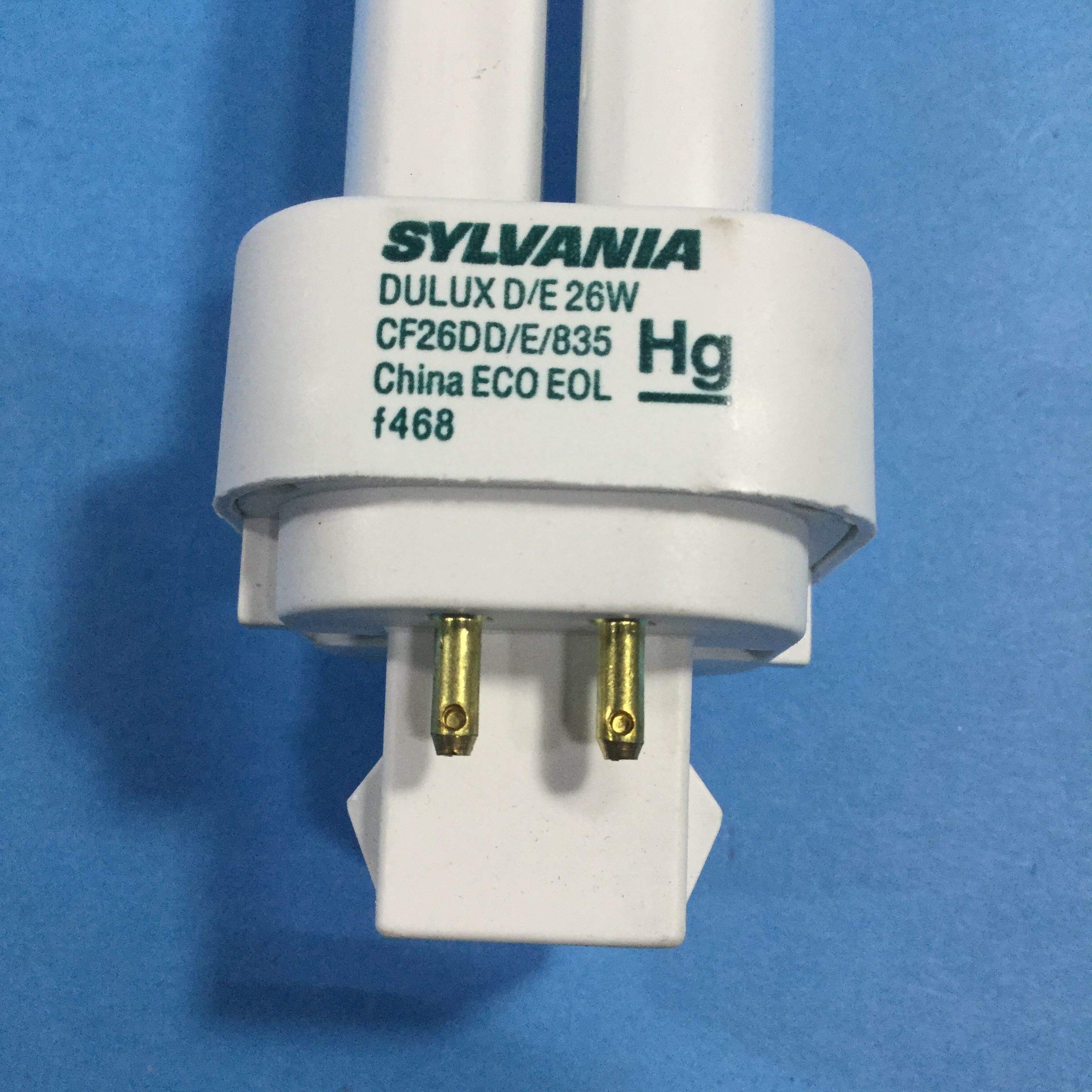 Sylvania #20673 CF26DD/E/835 26 watt Double-Tube Compact Fluorescent Lamp, 4-Pin (G24q-3) base, 3500K, 1710 lumens, 12,000hr life