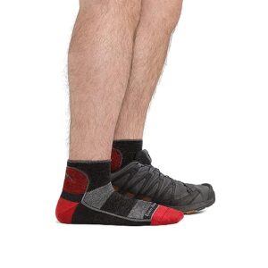 Darn Tough Men's Quarter Lightweight Running Sock (Style 1715) - Team DTV, Large