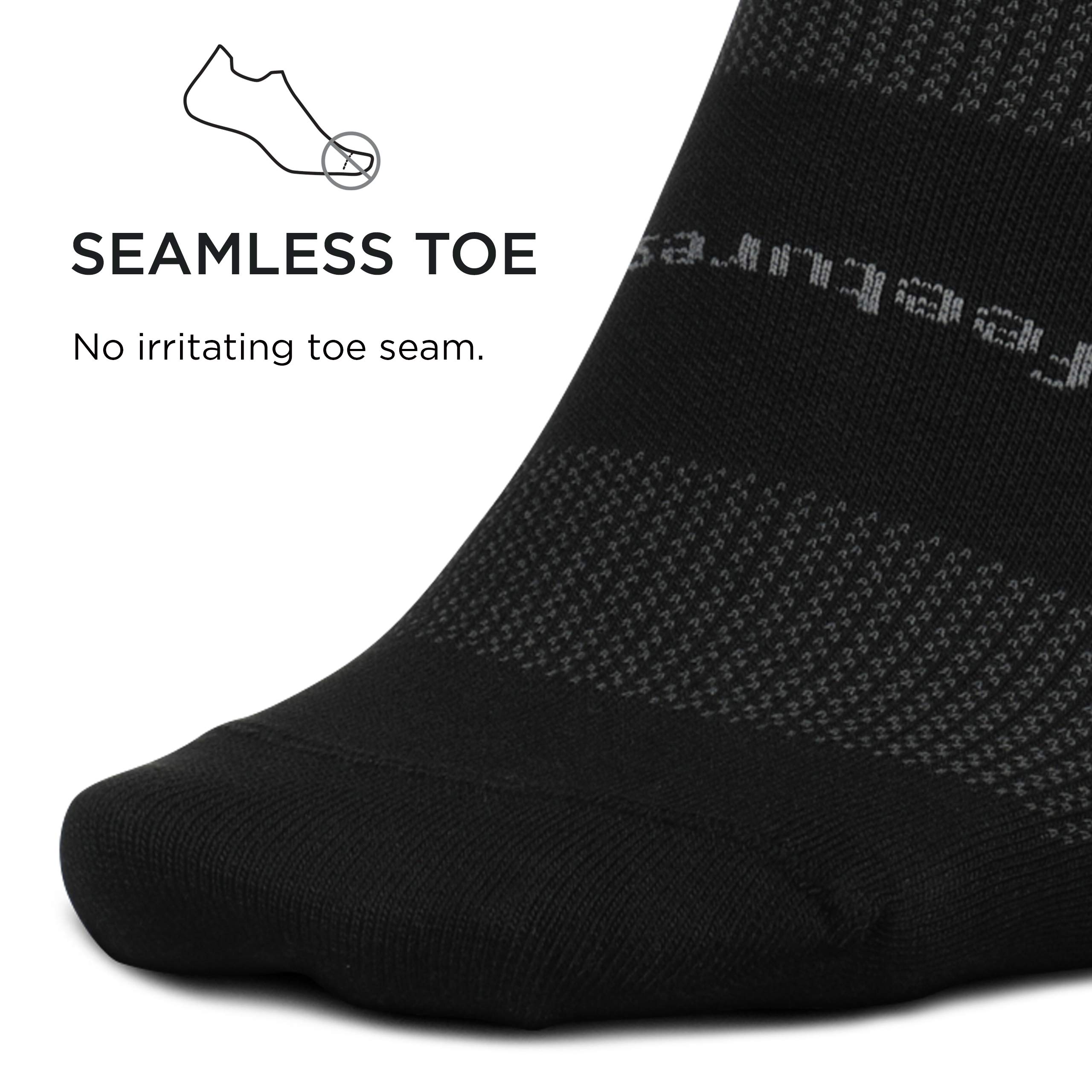 Feetures Unisex High Performance Ultra Light Quarter Sock (X-Large, Black)