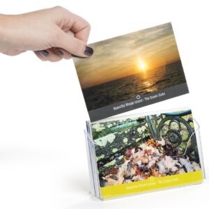 Displays2go Postcard Holders for Tabletop, Fits 6 x 4 Inch Cards, Set of Twenty – Clear (LHPCLAND)