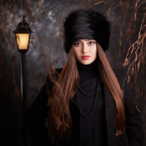 Futrzane Classic Cossack Hat - Faux Fur Hats for Women - Warm Furry Russian Hat (M, Black Classic)