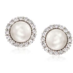 jackie kennedy classic pearl earrings (pierced)