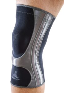 mueller sports medicine hg80 knee support sleeve, for men and women, black, large