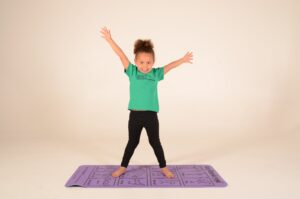 lazy lizards yoga kids yoga mat (purple)